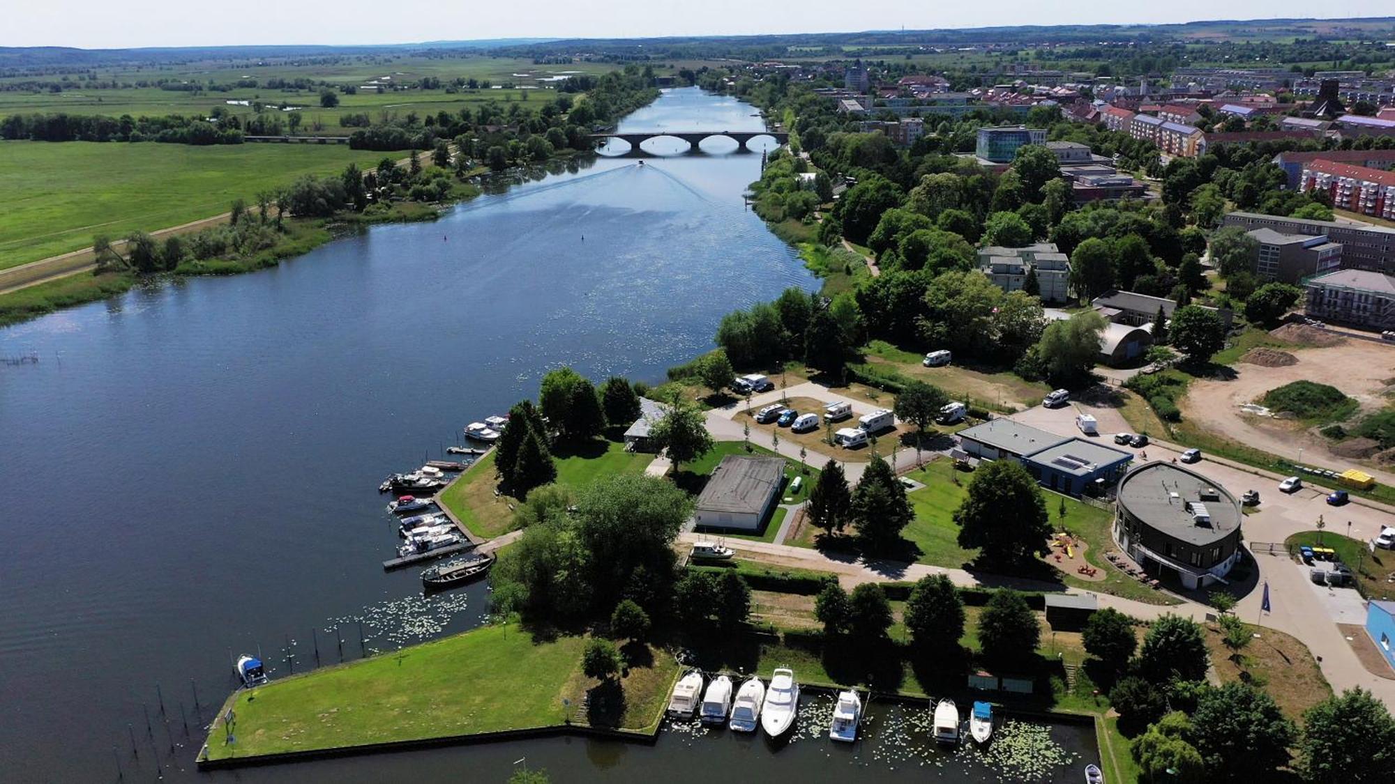 Stroamcamp Schwedt Lägenhet Exteriör bild